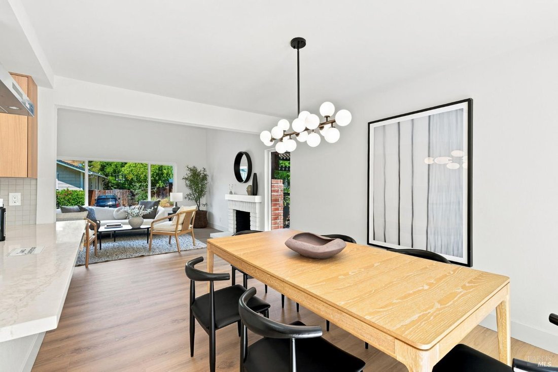 House in Petaluma, California, United States 3 - 18945898