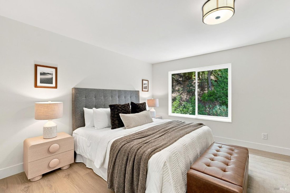 House in Petaluma, California, United States 4 - 18945898