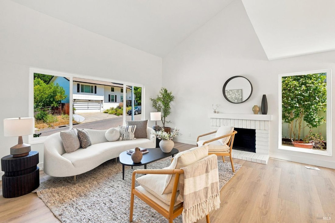 House in Petaluma, California, United States 5 - 18945898
