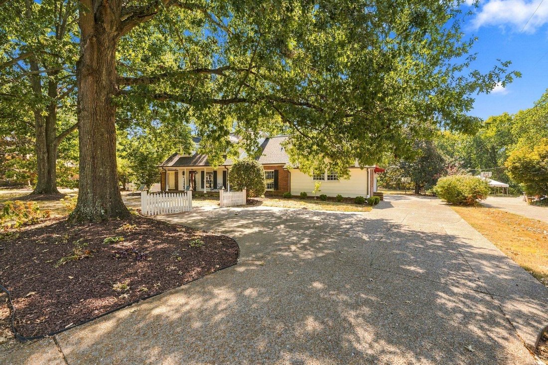 House in Nashville, Tennessee, United States 1 - 18946061