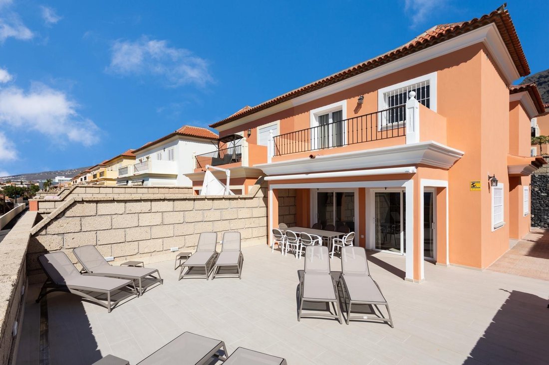 Villa in Costa Adeje, Adeje, Canary Islands 3 - 18945966