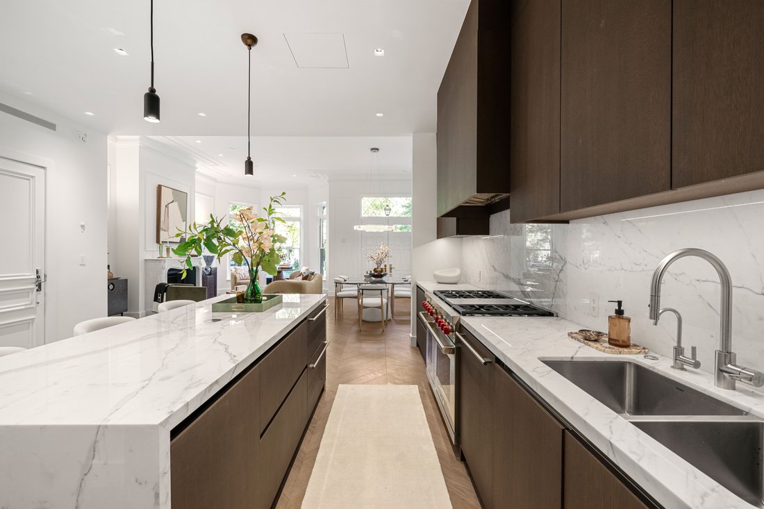 Condo in Boston, Massachusetts, United States 5 - 18945615