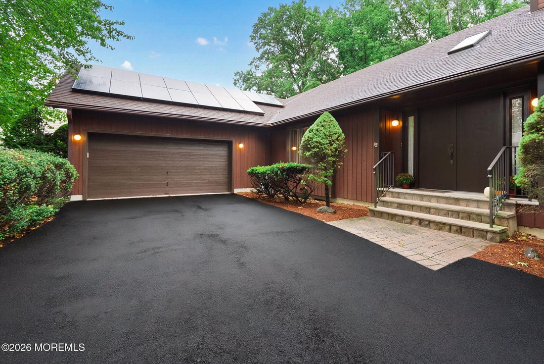 House in North Middletown, New Jersey, United States 3 - 18945675