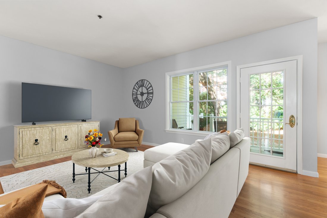 Condo in Woburn, Massachusetts, United States 5 - 18945576