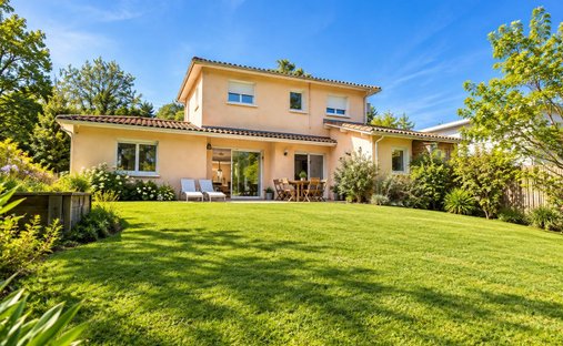 Villa in Biarritz, Nouvelle-Aquitaine, France 1