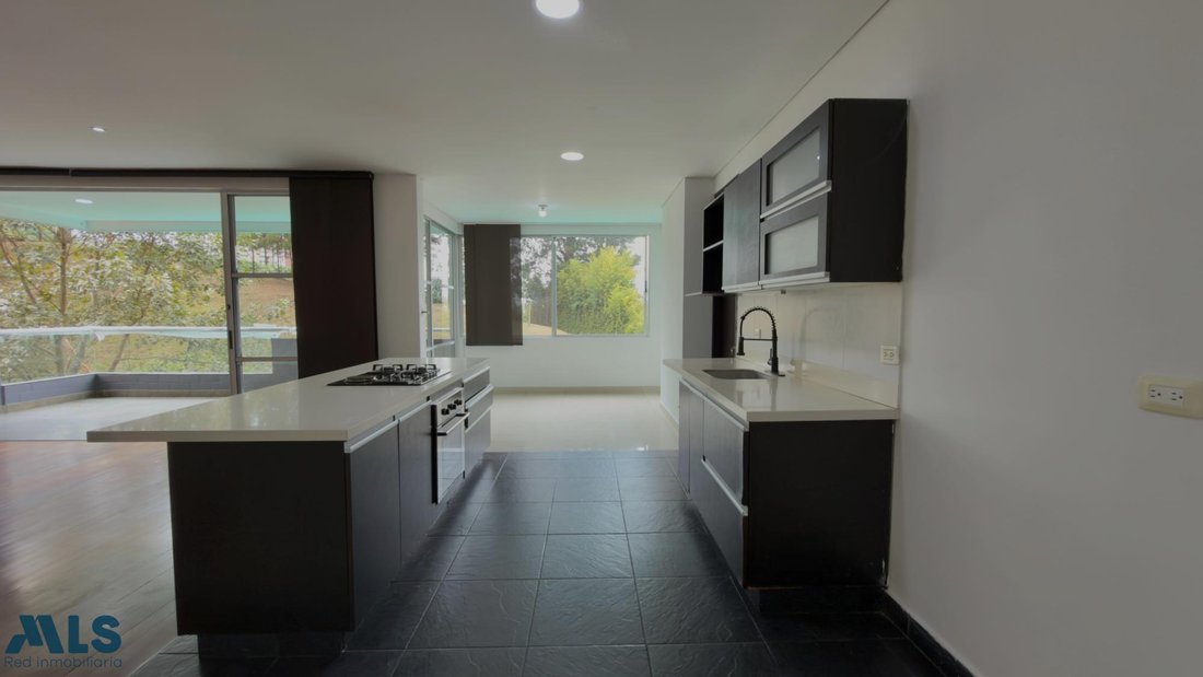 Apartment in Medellín, Antioquia, Colombia 5 - 18946205