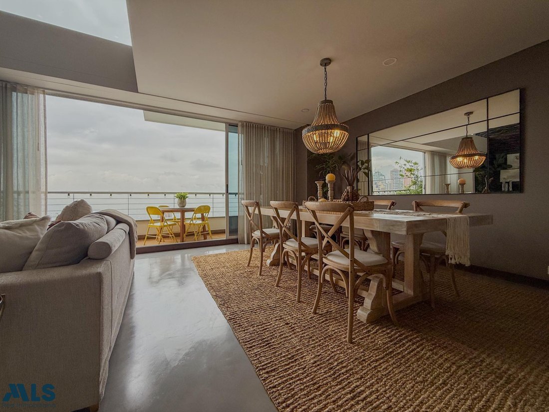 Apartment in Medellín, Antioquia, Colombia 3 - 18946193
