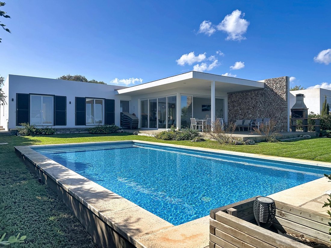 Villa in es Mercadal, Balearic Islands, Spain 2 - 18946241