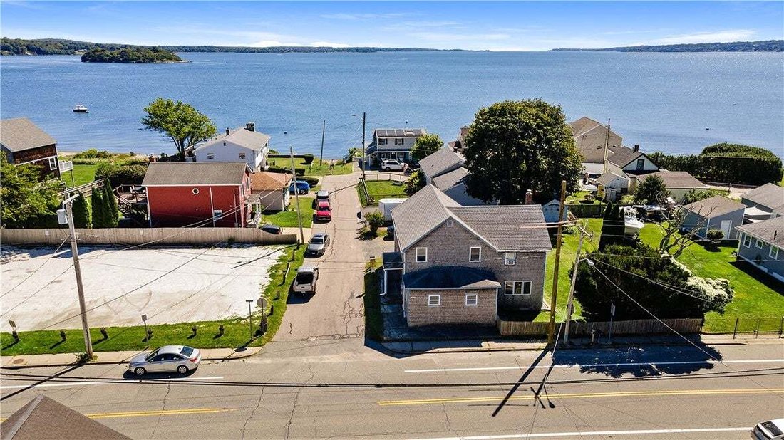 Portsmouth, Rhode Island, United States 1 - 18945702