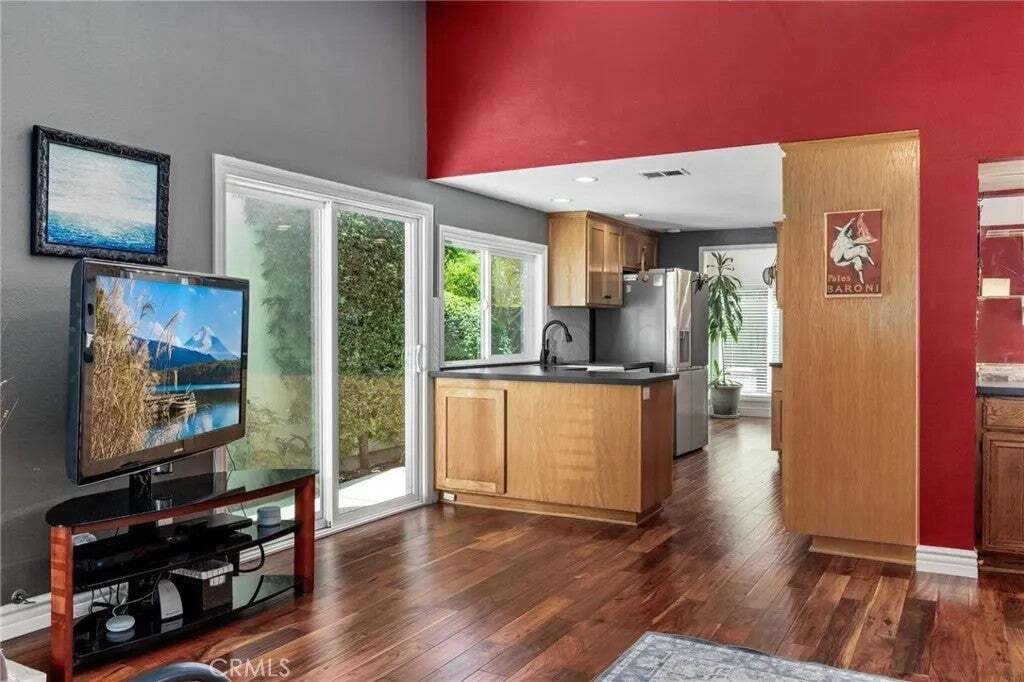 House in Irvine, California, United States 5 - 18946128