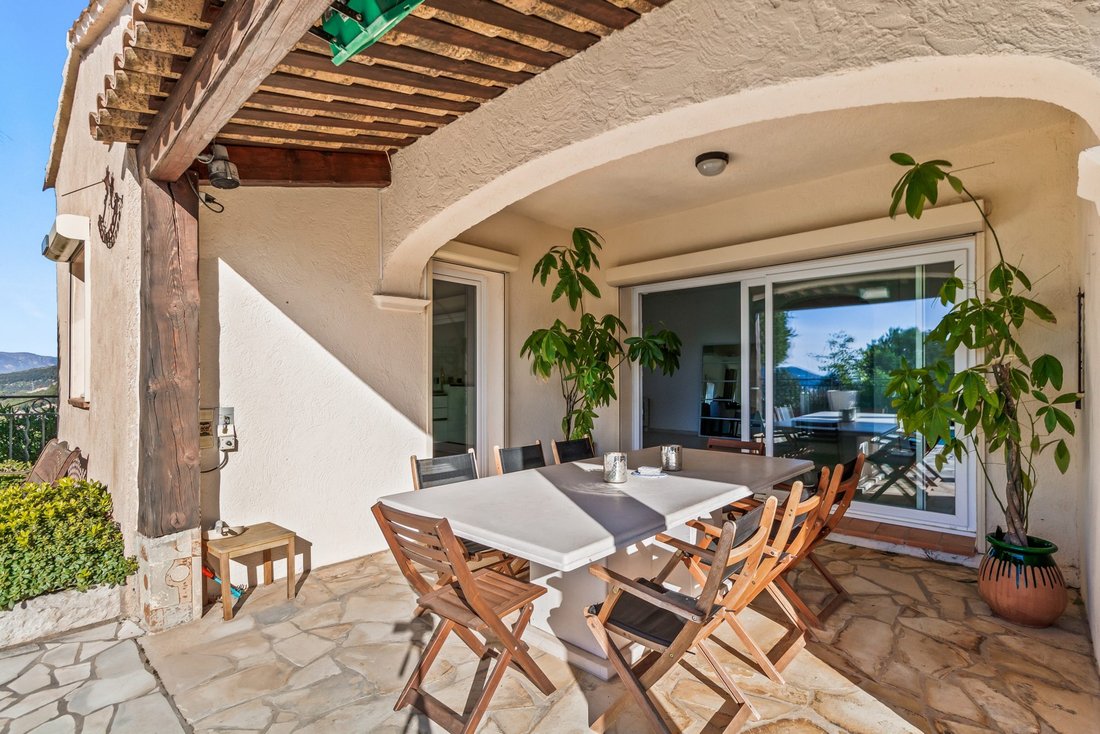 Villa in La Turbie, Provence-Alpes-Côte d'Azur, France 2 - 18945436