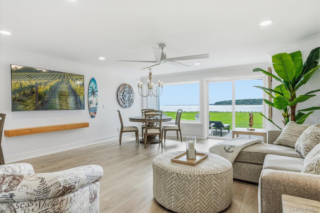 Condo in East Marion, New York, United States 2 - 18945589