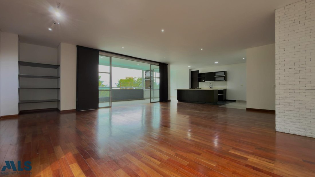 Apartment in Medellín, Antioquia, Colombia 2 - 18946205