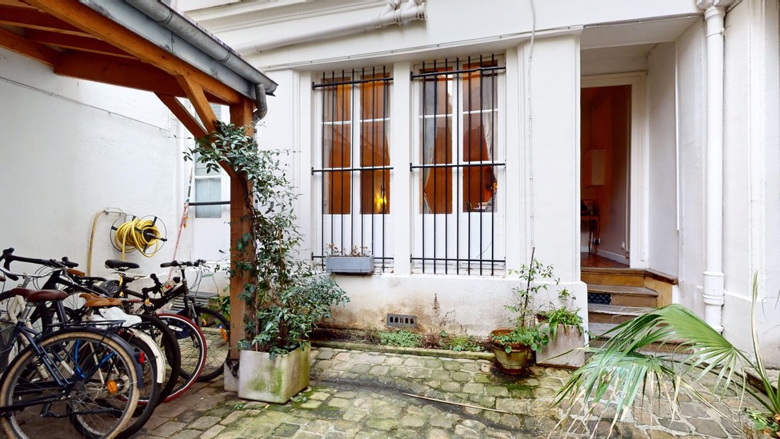Apartment in Lorette-Martyrs, Paris 9e Arrondissement, Paris 4 - 18945533