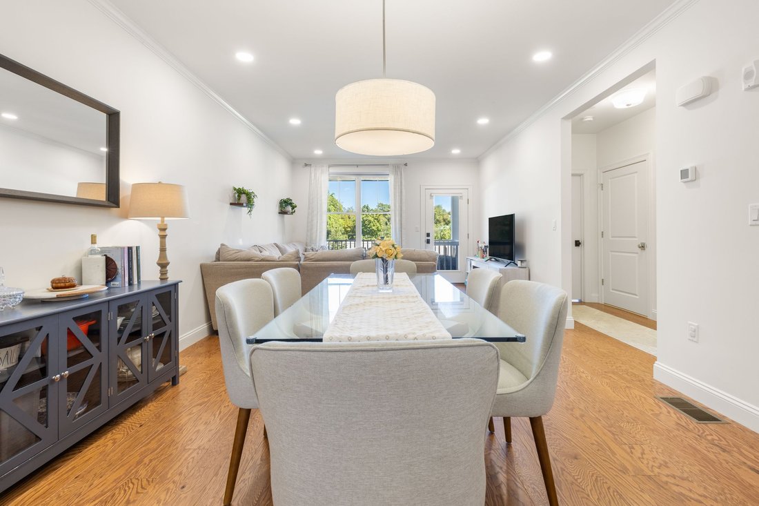 Condo in Woburn, Massachusetts, United States 3 - 18945601