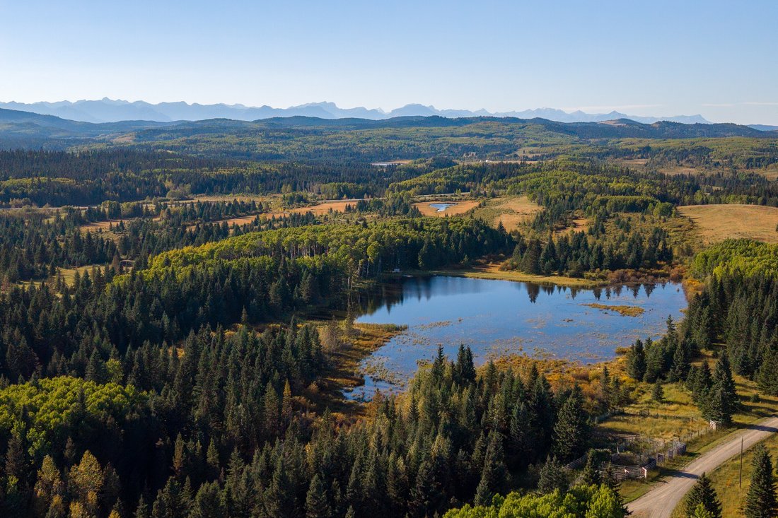 Land in Jumping Pound, Alberta, Canada 5 - 18945572