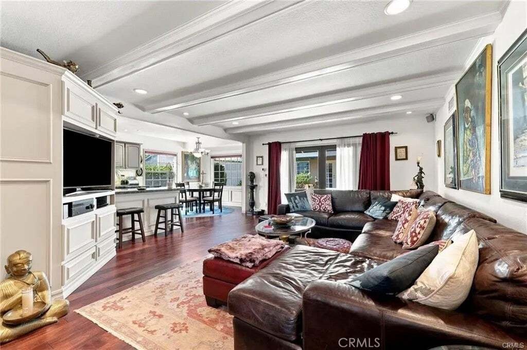 House in Burbank, California, United States 4 - 18946140