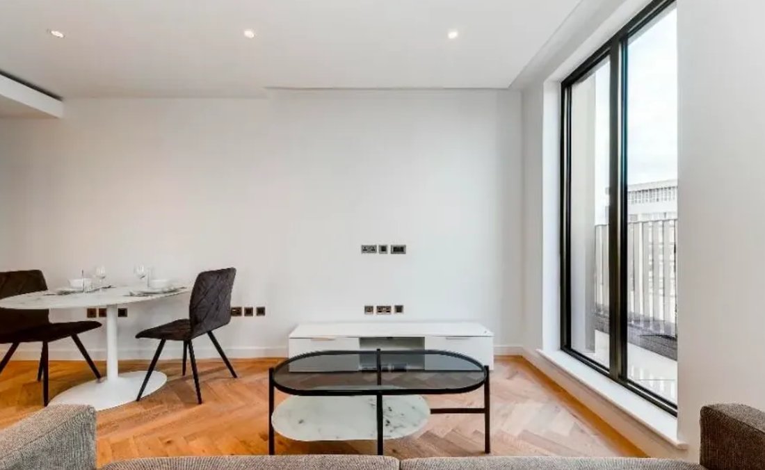 Apartment in Charing Cross, Westminster, England 5 - 18946124