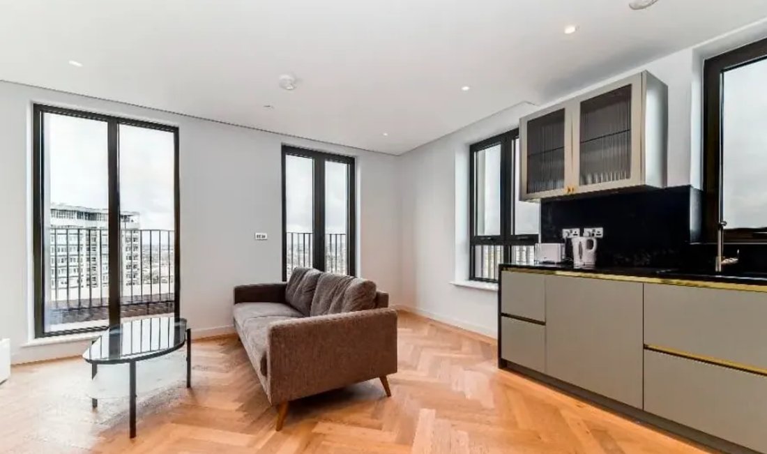 Apartment in Charing Cross, Westminster, England 2 - 18946124