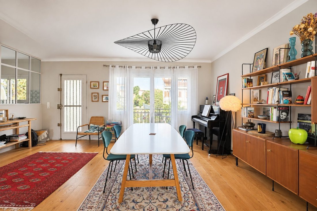 House in Arrondissement of Bobigny, Ile-de-France, France 2 - 18945517