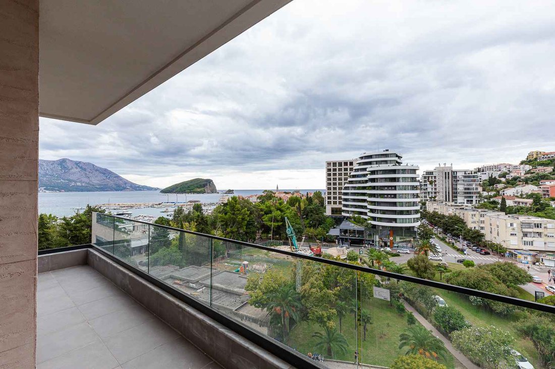 Apartment in Budva, Budva Municipality, Montenegro 1 - 18946032