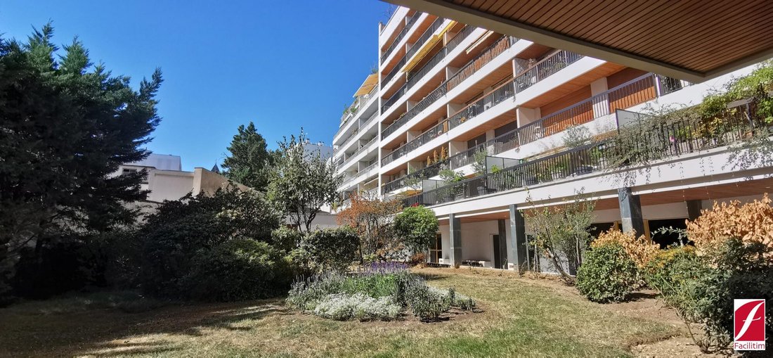 Appartamento a Violet Commerce, Paris 15e Arrondissement, Parigi 3 - 18138760