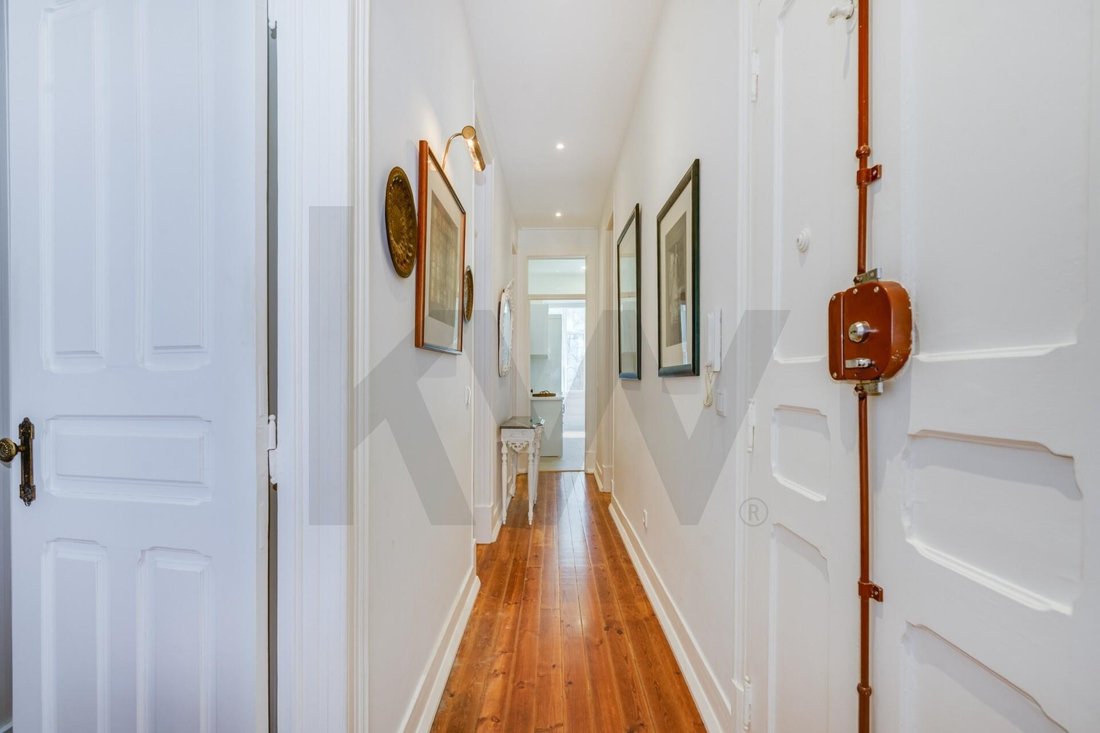 Apartment in Campo de Ourique, Lisbon, Portugal 2 - 18946028
