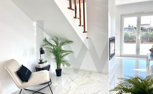 Townhouse in Encarnacao, Lisbon, Portugal 1