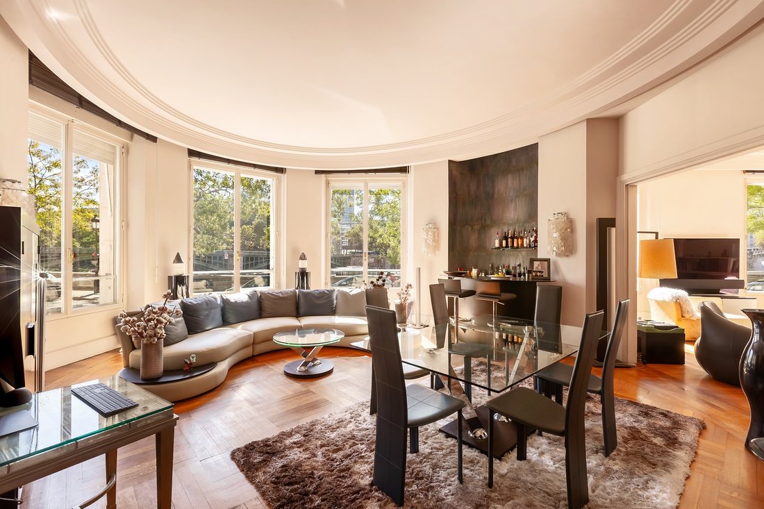 Apartment in Saint Gervais, Paris 4e Arrondissement, Paris 3 - 18945377