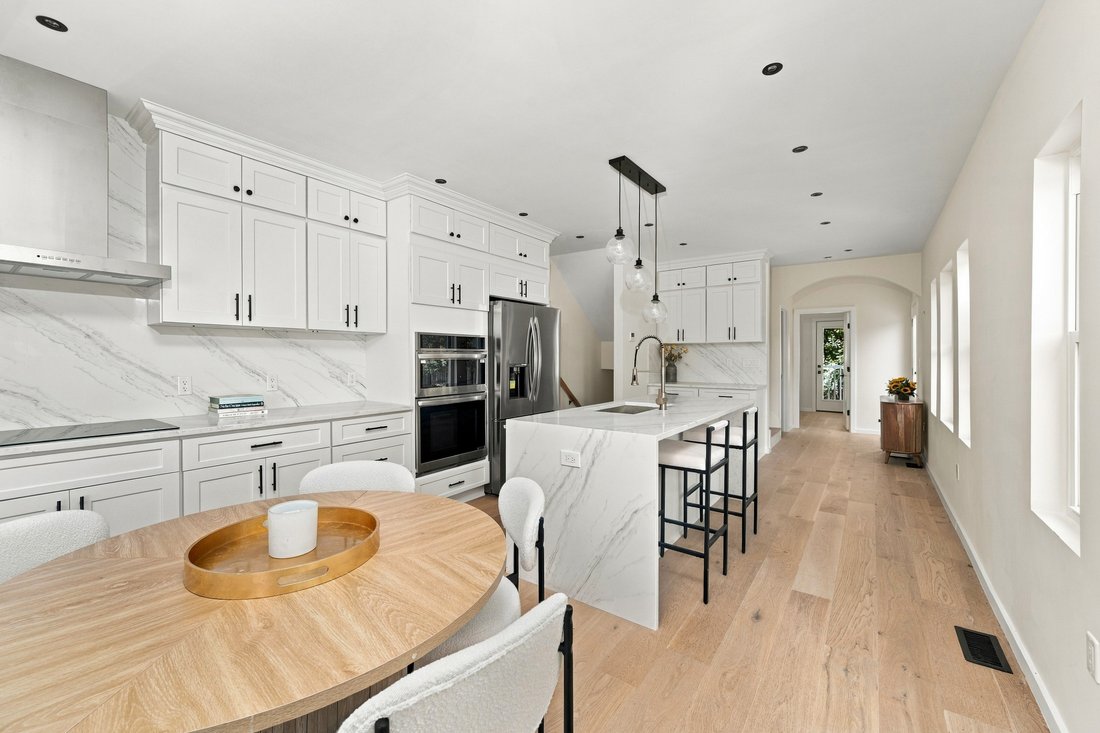 Condo in Arlington, Massachusetts, United States 1 - 18945617