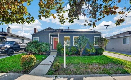 House in Signal Hill, California, United States 1