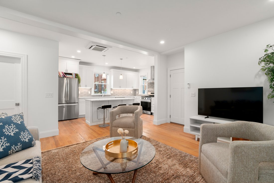 Condo in Boston, Massachusetts, United States 1 - 18945581
