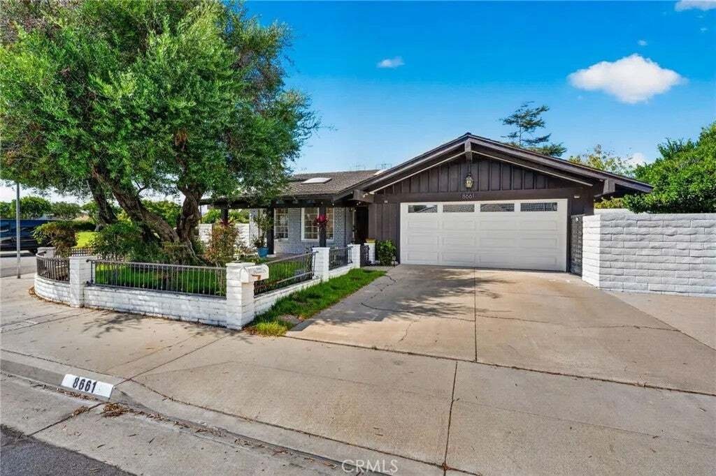 House in Huntington Beach, California, United States 3 - 18708601