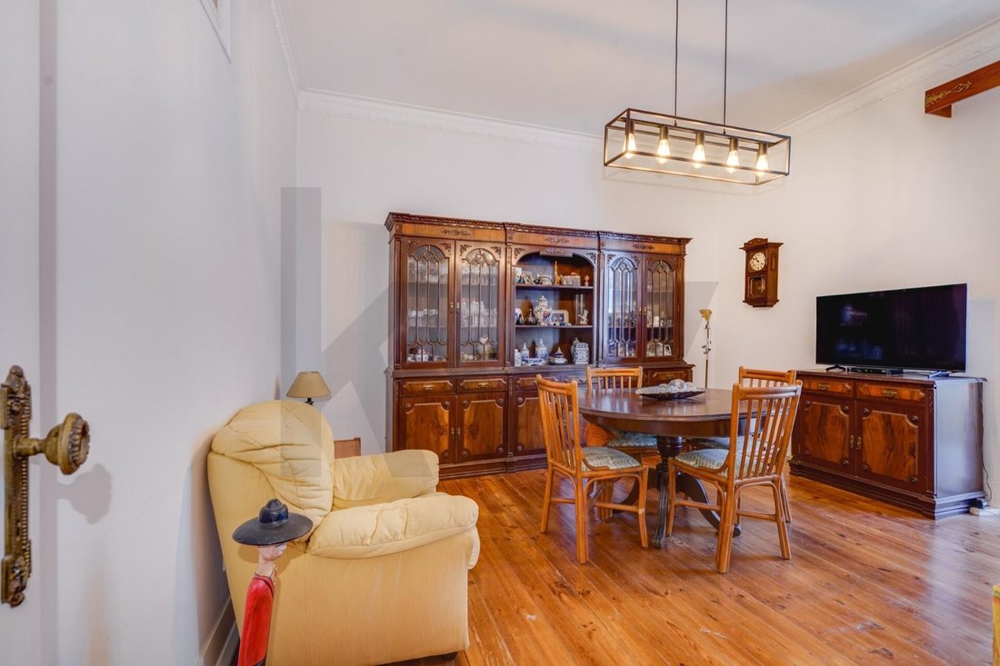 Apartment in Campo de Ourique, Lisbon, Portugal 3 - 18946028