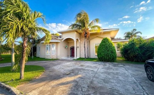 Townhouse in Santa Cruz de la Sierra, Santa Cruz Department, Bolivia 1