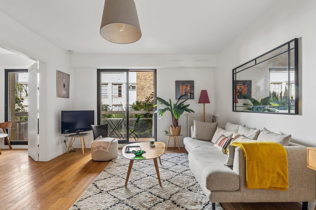 Apartment in Invalides, Paris 7e Arrondissement, Paris 3 - 18945355