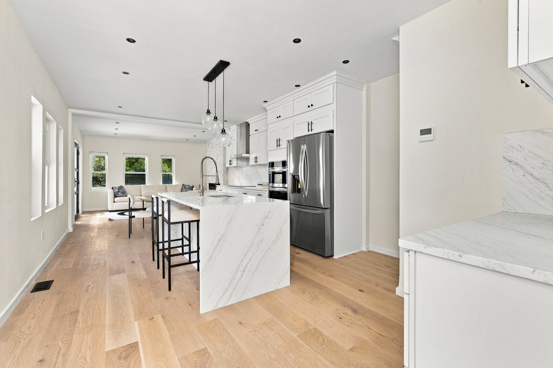 Condo in Arlington, Massachusetts, United States 3 - 18945617