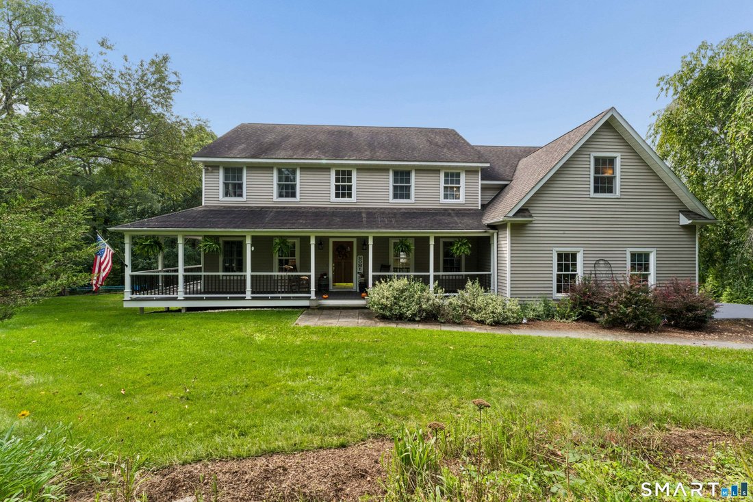 House in Danbury, Connecticut, United States 1 - 18945640