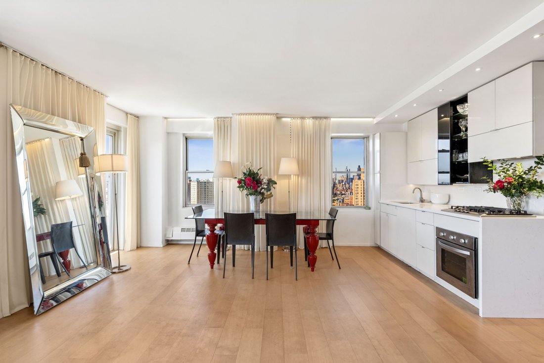 Co Op in New York, New York, United States 4 - 18945379