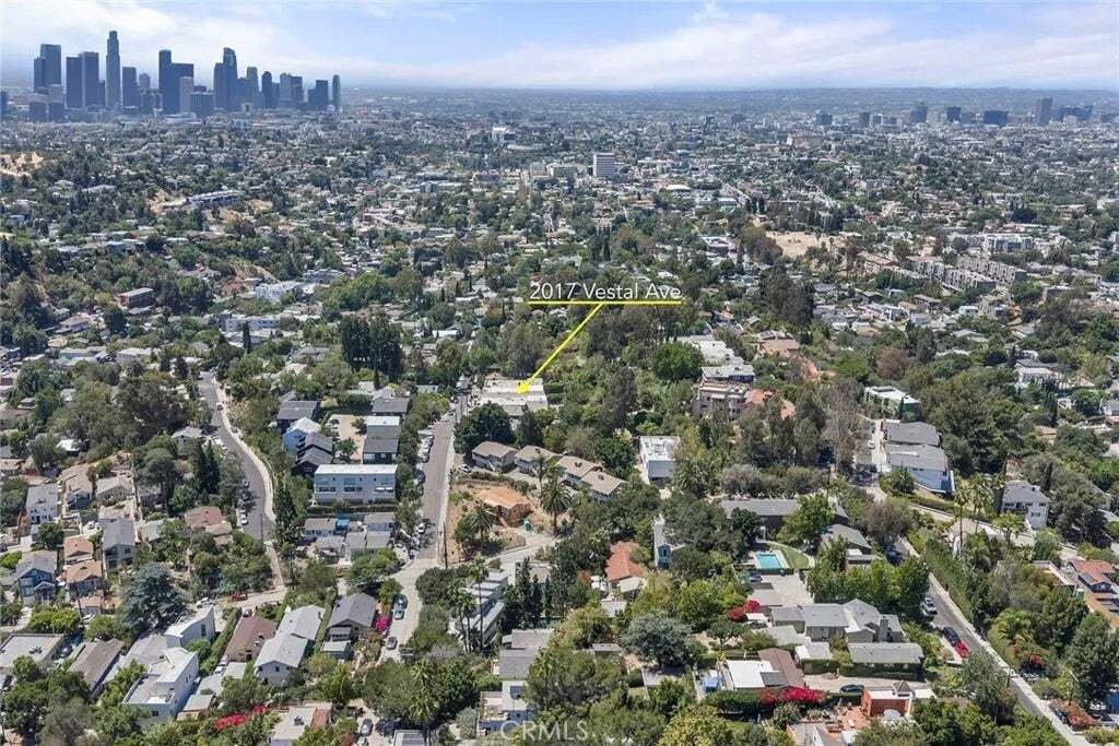 Los Angeles, California, United States 3 - 18559199