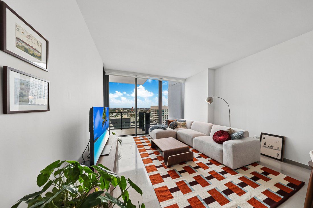 Condo in Miami, Florida, United States 3 - 18945599