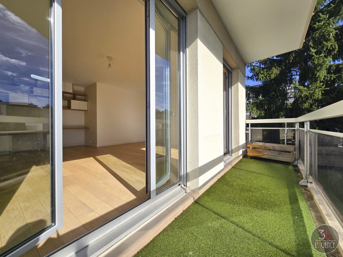 Apartment in Arrondissement of Bobigny, Ile-de-France, France 2 - 18945414