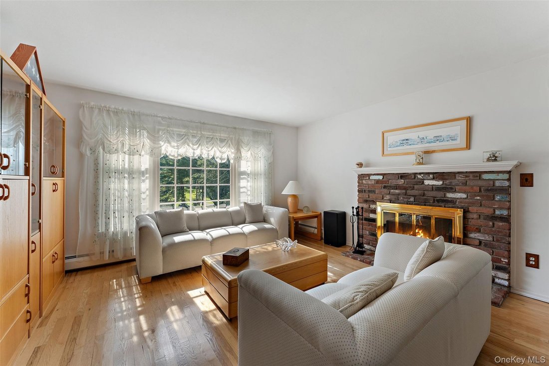 House in Greenwich, New York, United States 3 - 18945834