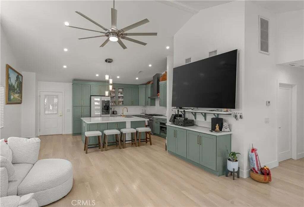 Condo in Lakewood, California, United States 5 - 18946143