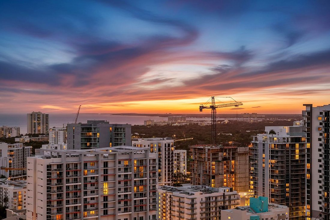 Condo in Miami, Florida, United States 5 - 18945599