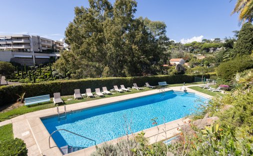 Appartamento a Saint Nicolas, Cannes, Francia 1