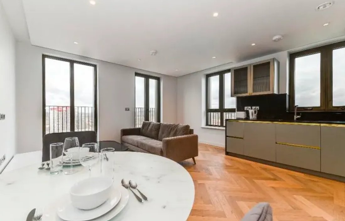 Apartment in Charing Cross, Westminster, England 3 - 18946124
