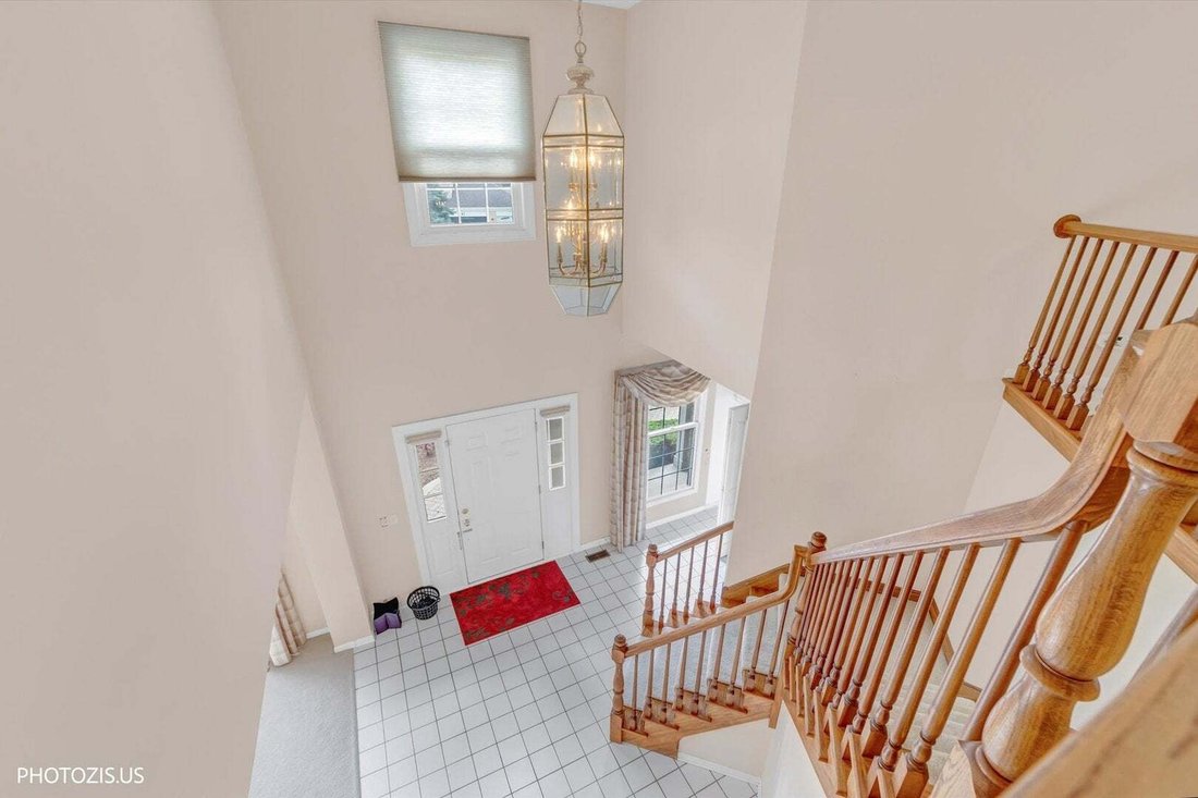 House in Des Plaines, Illinois, United States 3 - 18946180