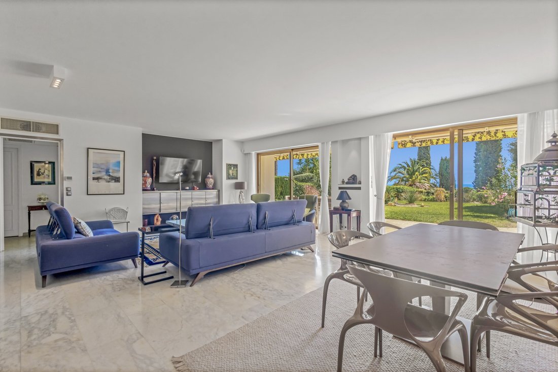 Apartment in Saint Nicolas, Cannes, France 5 - 18425087