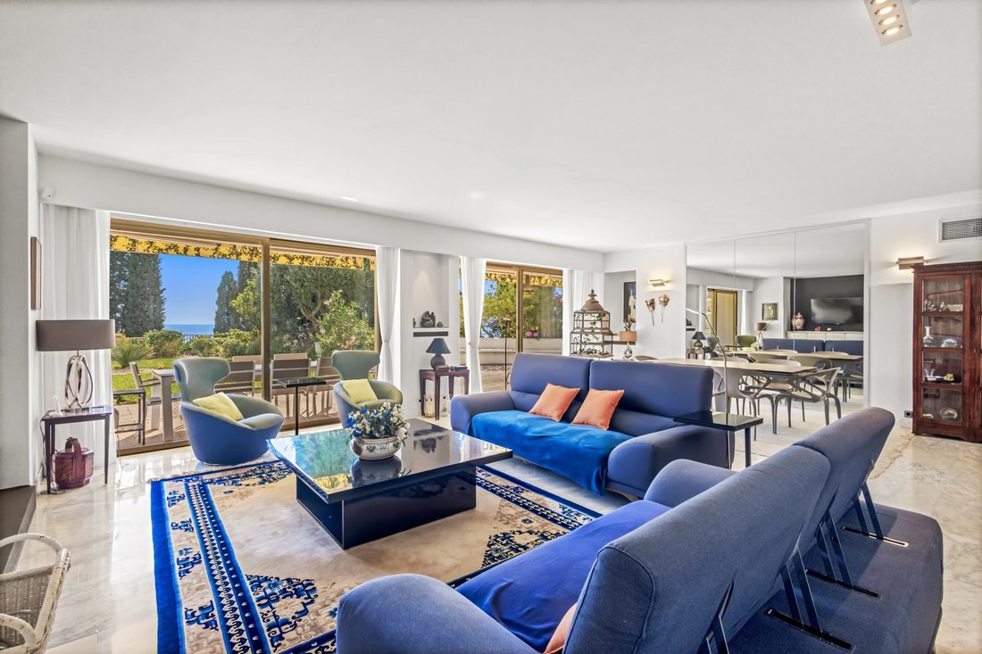 Apartment in Saint Nicolas, Cannes, France 4 - 18425087